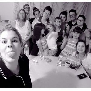 Meet your Posher, Debra